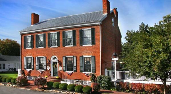 The Historic, 200-Year-Old Restaurant In Kentucky That’s Stood The Test Of Time