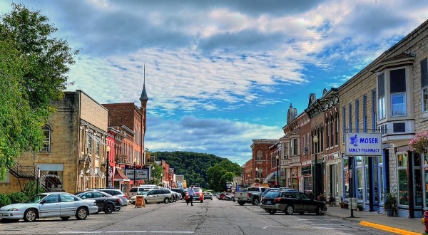 The Charming Small Town In Iowa That Was Named After A Foreign Rebel