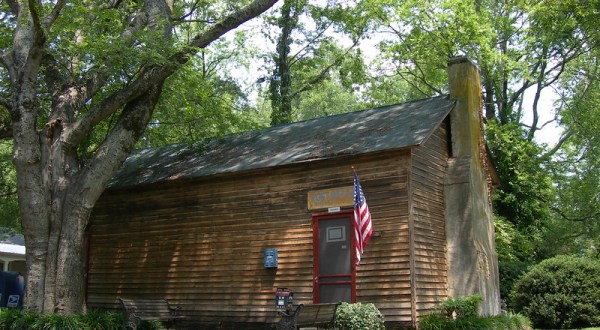 One Of The Oldest Post Offices In The U.S., Mooresville Post Office In Alabama Is Now 182 Years Old