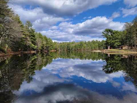 5 Beautiful Rhode Island Lakes With A Magical Aura About Them