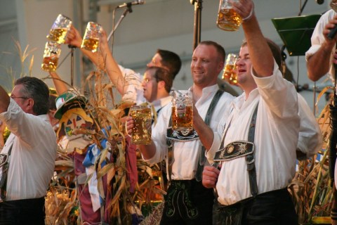 If There's One Fall Festival You Attend In Michigan, Make It Frankenmuth Oktoberfest