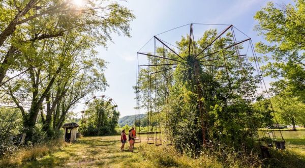 The Abandoned Lake Shawnee Amusement Park In West Virginia Is One Of The Eeriest Places In America