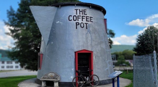 The World’s Largest Coffee Pot Is Right Here In Pennsylvania And You’ll Want To Plan Your Visit
