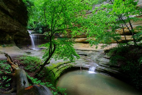 If There Are Only 5 Waterfall Hikes You Take In Illinois, Make Them These