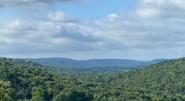 The 2-Mile Vista Trail And Devil’s Oven Loop In Connecticut Is Full Of Jaw-Dropping Views