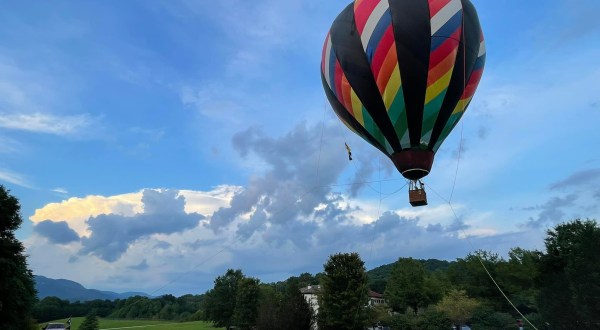 Take A Scenic Hot Air Balloon Ride Over The Forests And Inland Lakes Of South Carolina