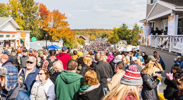 If There’s One Fall Festival You Attend In Wisconsin, Make It The Sister Bay Fall Festival