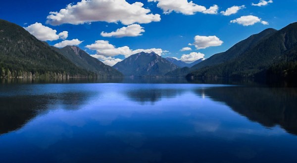 The Washington Lake That’s Almost Unbelievably Calming, No Matter What Time Of Year It Is