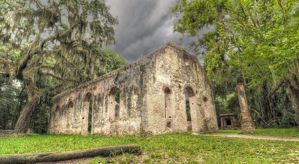The Abandoned Chapel Of Ease In South Carolina Is One Of The Eeriest Places In America