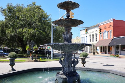 One Of The Most Beautiful Small Towns In Alabama, Take A Closer Look At Eufaula