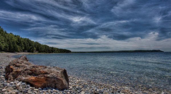 This Beach Is Located At One Of Michigan’s Most Popular State Parks, And It’s A Total Hidden Gem