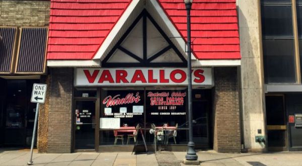 The Oldest Restaurant In Tennessee, Varallo’s Is A Culinary Masterpiece