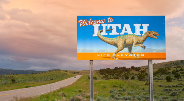 The Best Sight In The World Is Actually A Road Sign That Says Welcome To Utah