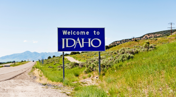 The Best Sight In The World Is Actually A Road Sign That Says Welcome To Idaho