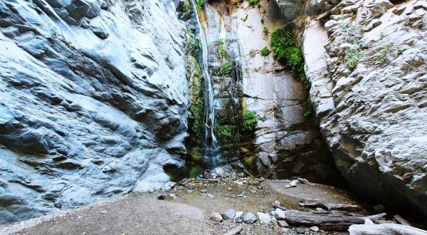 The 2.5-Mile Hike To Millard Canyon Falls In Southern California Is Short And Sweet