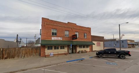 People Drive From All Over South Dakota To Eat At This Tiny But Legendary Steakhouse