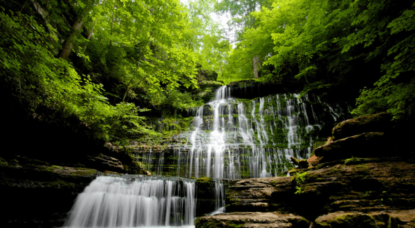 The Small Town In Tennessee That Is Home To 4 Breathtaking Waterfalls