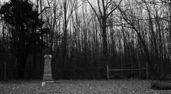 One Of The Most Haunted Cemeteries In Indiana Is Also The Most Beautiful