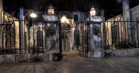The Story Behind New Jersey's Most Haunted House Is Beyond Terrifying