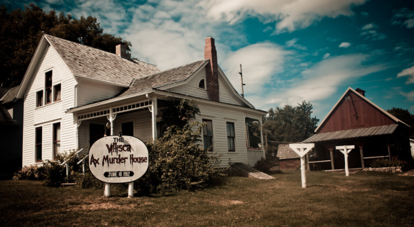 There’s Nothing More Terrifying Than These 10 Genuinely Haunted Houses In Iowa