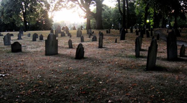 These 11 Haunted Cemeteries In Wisconsin Are Not For the Faint of Heart