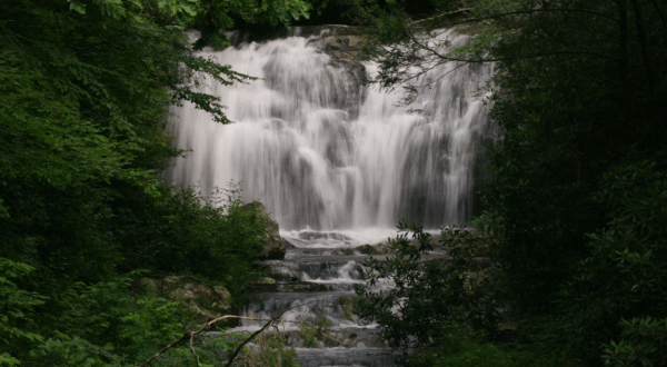 A Quick Detour Is All It Takes To Access One Of Tennessee’s Most Picturesque Waterfalls