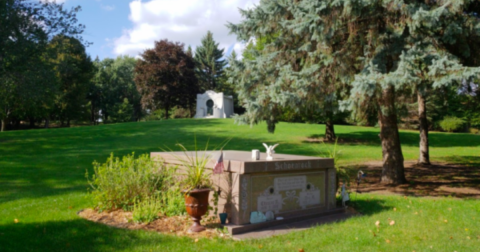 One Of The Most Haunted Cemeteries In Minnesota Is Also The Most Beautiful