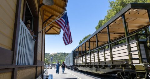 This Open Air Train Ride In Northern California Is A Scenic Adventure For The Whole Family