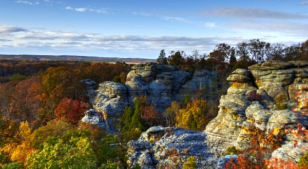 Garden of the Gods Observation Trail In Illinois Leads To Bluffs With Unparalleled Views