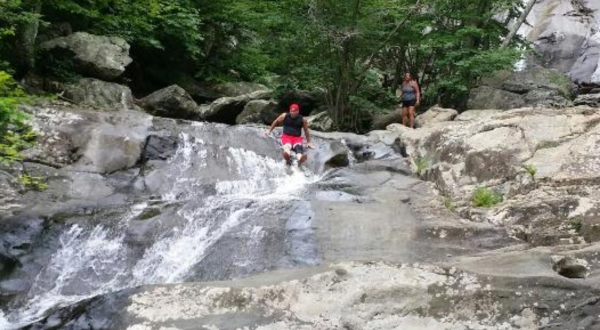 There’s A Natural Waterslide Hidden At Cedar Run Trail In Virginia That Everyone Should Visit This Summer
