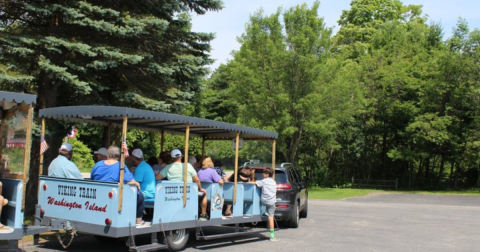 This Open Air Train Ride In Wisconsin Is A Scenic Adventure For The Whole Family