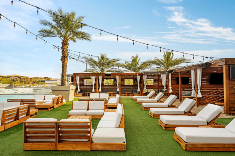 These Rooftop Cabanas At A Luxury Arizona Hotel Are The Coolest Way To Beat The Heat