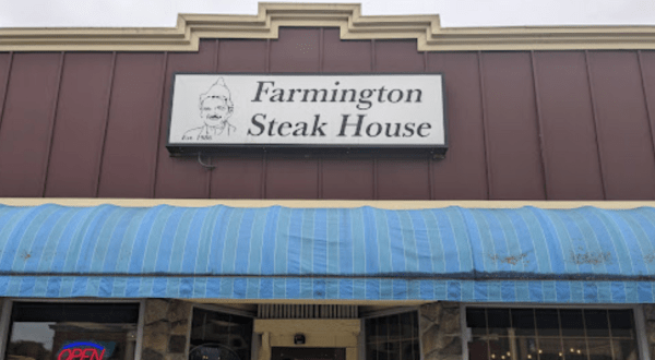 People Drive From All Over Minnesota To Eat At This Tiny But Legendary Steakhouse