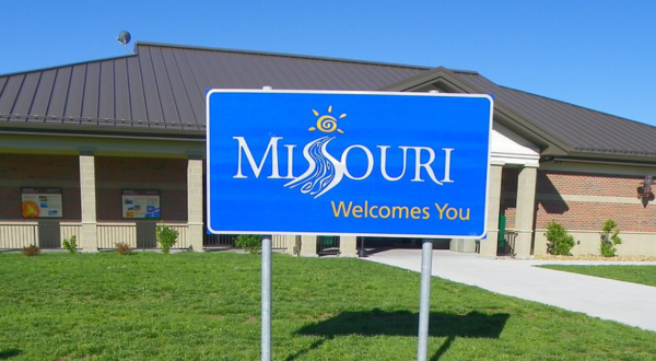 The Best Sight In The World Is Actually A Road Sign That Says Welcome To Missouri