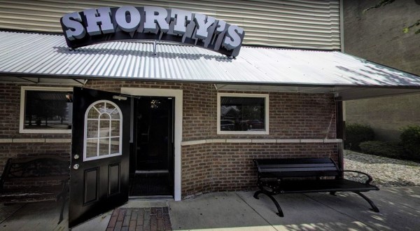 People Drive From All Over Indiana To Eat At This Tiny But Legendary Steakhouse