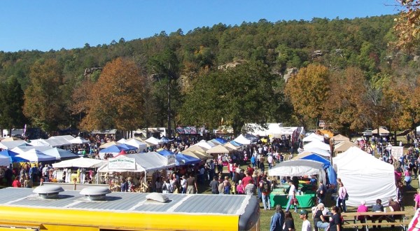If There’s One Fall Festival You Attend In Oklahoma, Make It The Robbers Cave Fall Festival
