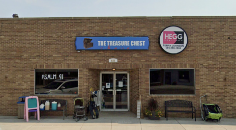 The Coolest Place To Shop In South Dakota, The Treasure Chest Is A Second-Hand Boutique In A Sprawling Warehouse