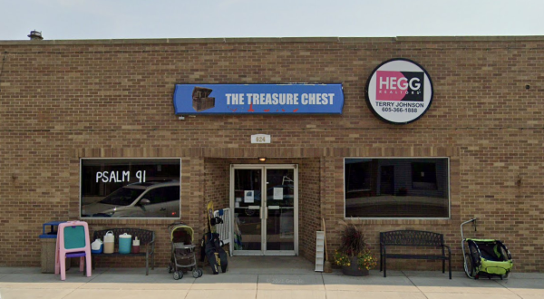 The Coolest Place To Shop In South Dakota, The Treasure Chest Is A Second-Hand Boutique In A Sprawling Warehouse