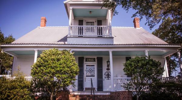 Stay Overnight In The 132-Year-Old T’Frere’s House, An Allegedly Haunted Spot In Louisiana