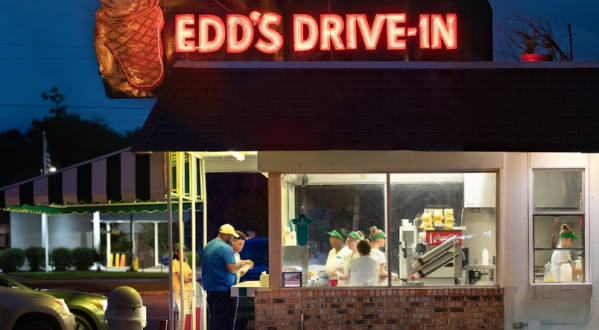 Edd’s Drive-In Has Been Serving The Best Burgers In Mississippi Since 1953