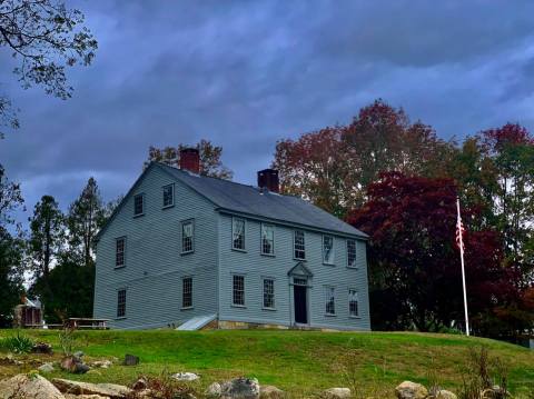 The Haunted Home In Rhode Island Both History Buffs And Ghost Hunters Will Love
