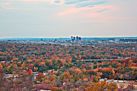 7 Overlooks In Alabama That Burst With Fall Color Every Year