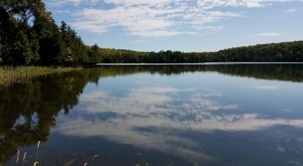 There’s A Little-Known Lake Trail Just Waiting For Wisconsin Explorers