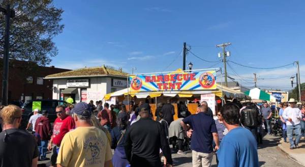 Every Fall, This Special Town In North Carolina Holds The Most Delicious Barbecue Festival In America