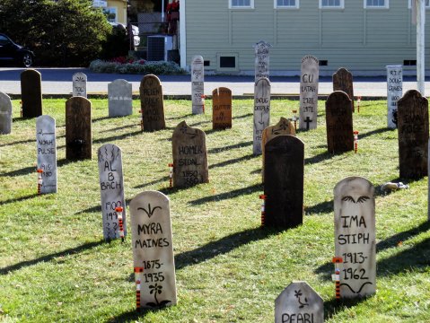 This Is The Absolute Best Town In Washington To Visit During The Halloween Season