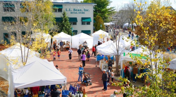 If There’s One Fall Festival You Attend In Maine, Make It The Freeport Fall Festival