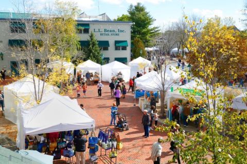 If There's One Fall Festival You Attend In Maine, Make It The Freeport Fall Festival