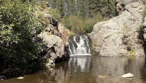 Drive Through Santa Fe National Forest, Then Hike To Jemez Falls For A Real New Mexico Adventure