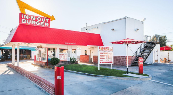 The Oldest Operating In N Out In California Has Been Serving Mouthwatering Burgers And Milkshakes For Almost 75 Years