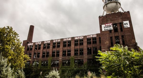 These 7 Abandoned Places In Cleveland Are Absolutely Haunting